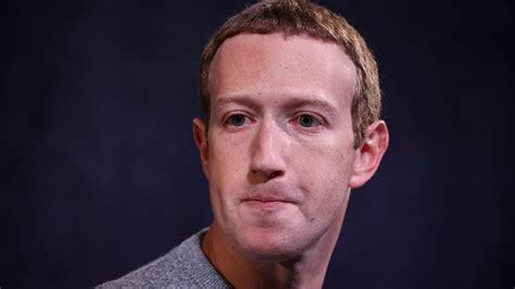 Facebook gives people the power to share and makes. Mark Zuckerberg perdió $5,000 millones en un solo día | La ...