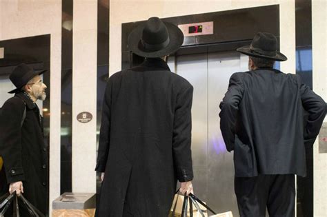 Shabbat Elevators That Run Nonstop Help Orthodox Jews Reach Top