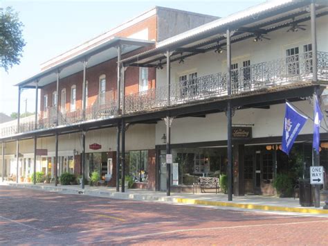 9 Of The Cutest Small Towns In Louisiana