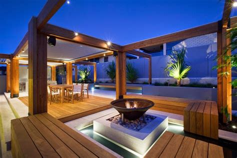 Charming Open Floor Terrace Design With A Touch Of Natural Wood In