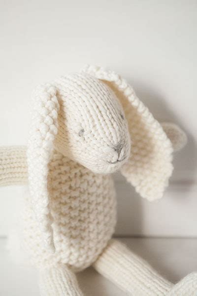 Snowy Bunny Knitting Patterns And Crochet Patterns From