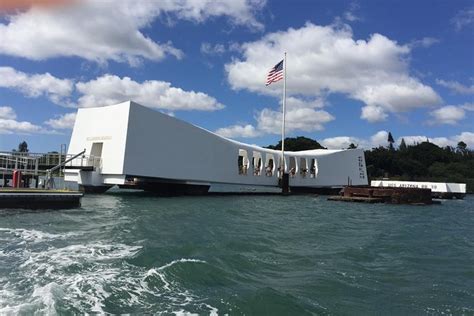 Oahu Day Trip Pearl Harbor And Oahu North Shore Tour From The Big