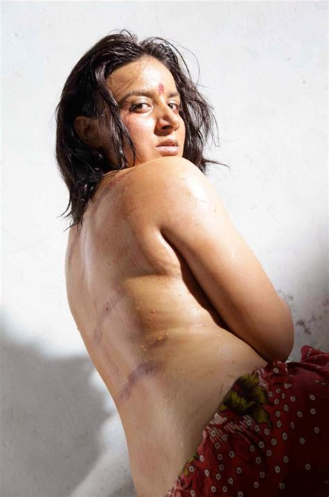 Actress Pooja Gandhi Topless In Movie DANDUPALYA TeluguCinemas In Telugucinema Tollywood