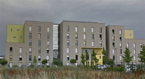 Résidence le valencey 21, avenue de verdun valence 26000 04.75.60.74.46 04.75.60.78.34. Résidence étudiante, la Résidence Valence Briffaut à ...