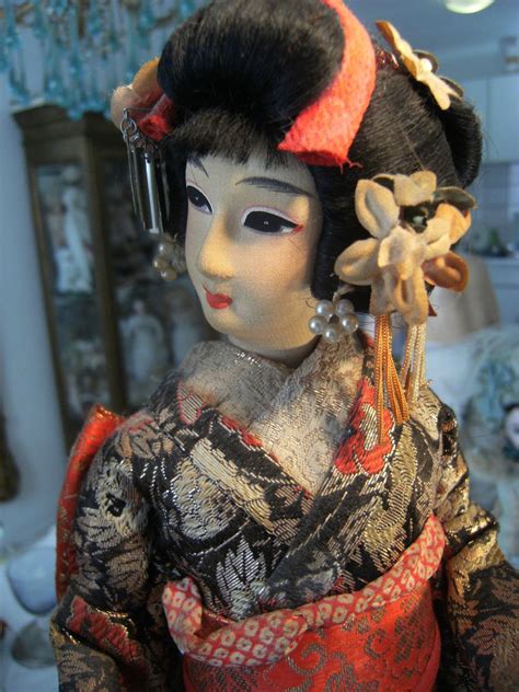 Beautiful Japanese Nishi Geisha Dolls In Gorgeous Original Outfit From