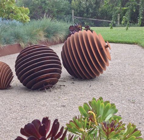 Beautiful And Bespoke Landscape Sculptures Completehome