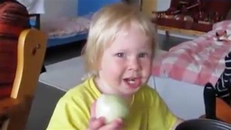 Little Boy Who Insisted On Eating ‘apple Refuses To Admit