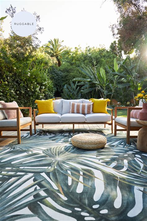 Outdoor Filifera Palm Green Rug In 2020 Outdoor Rugs Patio Tropical