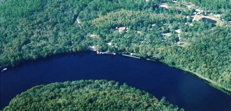 Suwannee River Boat Rentals in Old Town Florida, Pontoon Boats, Skiffs