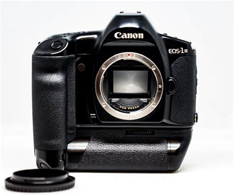 Canon Eos 1n Professional 35mm Camera Original Canon Battery Grip