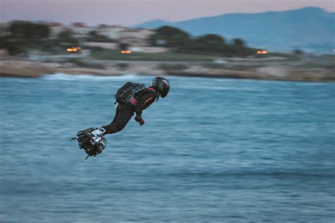 French Flying Man Crosses Channel On Jet Powered Hoverboard Trendaz