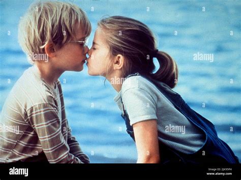 Macaulay Culkin And Anna Chlumsky Film My Girl Usa 1991 Personajes Thomas J Sennet And Vada