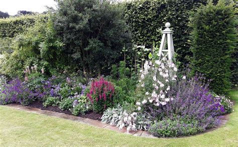 21 English Flower Garden Border Ideas You Cannot Miss Sharonsable