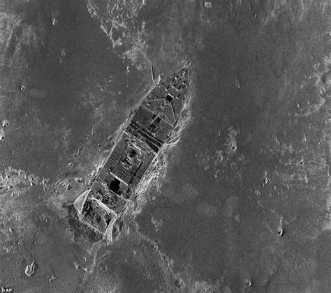Titanic Pictures Extraordinary Sonar Images Show Full Map Of Shipwreck