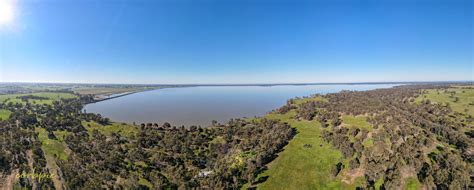 Historically known as orugallu and also ekashila nagaram(city carved in single stone). A full Waranga Basin by drone