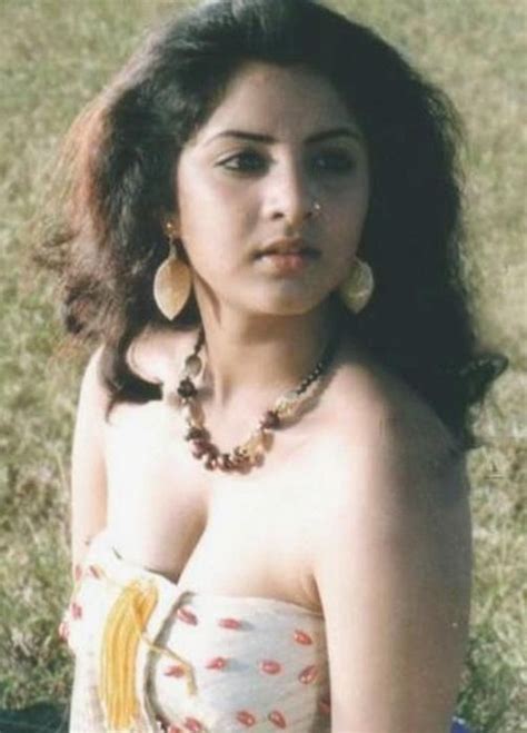 Remembering Divya Bharti Ji Most Beautiful Indian Actress Beautiful My Xxx Hot Girl