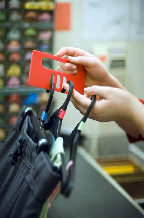 6 Different Ways Shoplifting Can Be Committed In Illinois Law Office Of Howard J Wise