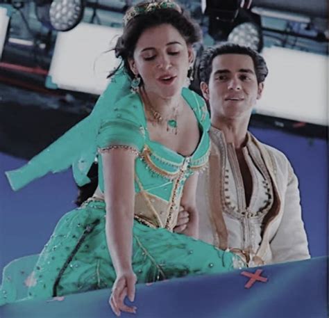 Mena Massoud And Naomi Scott On The Set Of Aladdin Aladdin Aladdin Movie Aladdin And Jasmine