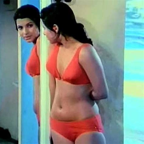 Dimple Kapadia Bollywoods Original Sex Symbol Turns 60 Heres Look Back At Her Style