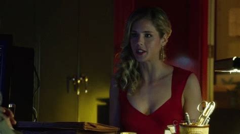 Times Felicity Smoak Was The Real Superhero Of Arrow MTV Felicity Smoak Gif Felicity