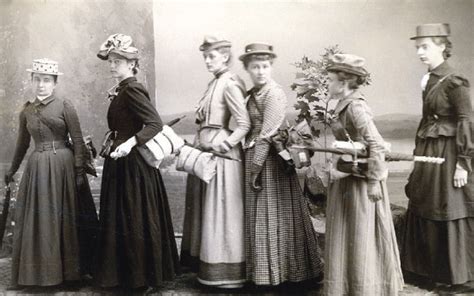 Womens Clothing In The 1890s Petticoats And Pistols