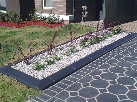 The kwik kerb business can be operated by just one person, and can produce highly profitable continuous concrete edging at a rapid rate. Kwik kerb Fencing & Coloured Concrete Pty Ltd Riverstone ...
