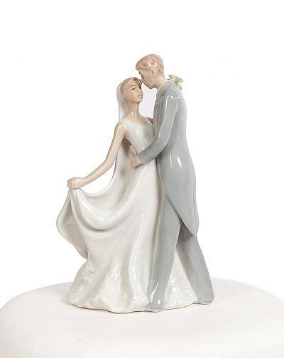 Elegant Porcelain Wedding First Kiss Bride And Groom Porcelain