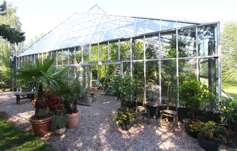 Weitere ideen zu gewächshaus, gewächs, garten gewächshaus. Houzzbesuch: Eine Familie lebt im Gewächshaus - Mediterran ...
