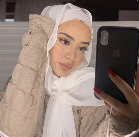 Pin By 𝐸𝓃𝒶𝓈 😁 On Hijab Style In 2020 Hijabi Girl Hijabi Fashion Hijabi