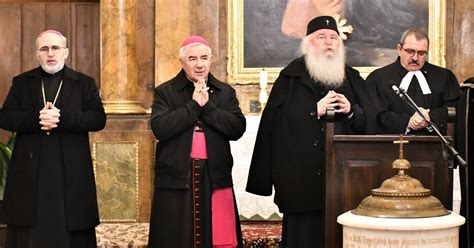 Ecumenism Ca în Banat Un Preot Ortodox Unul Romano Catolic Unul