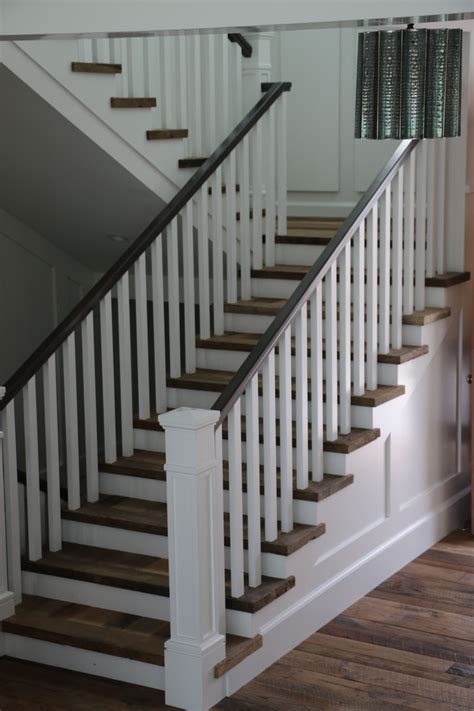 20 Wooden Staircase Railing Ideas
