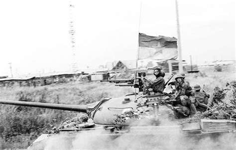 A North Vietnamese T 54 Tank On The Way To Saigon The 1975 Spring