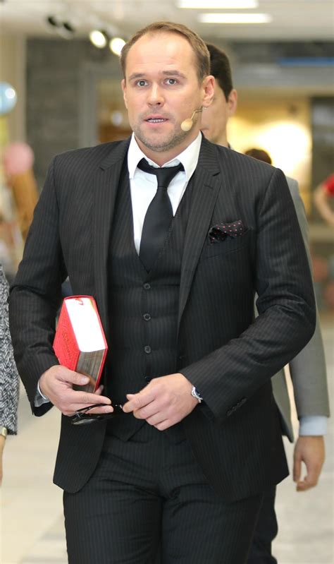 26 ноября 2015 года ему. Сериал «Склифосовский»: актеры и роли