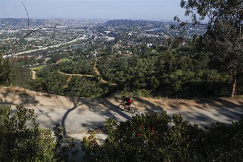 A True La Workout Hiking Griffith Park Los Angeles Times