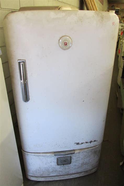 This is an original ad and is approximately 9 1/2 x 12 ½. Unrestored Antique Refrigerators