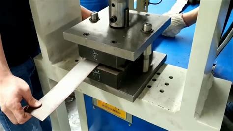 Hydraulic Sheet Metal Punching Forming Machine Youtube