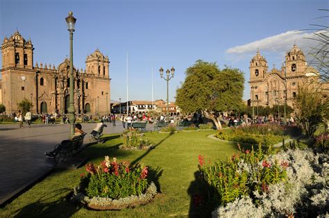 Plaza De Armas 6 Cuzco Pictures Peru In Global Geography