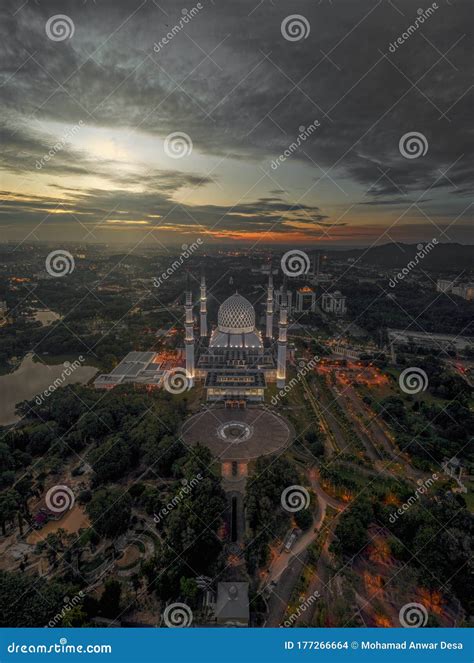 Aerial Photo Of Shah Alam Mosque Stock Photo Image Of Kedahmalaysia
