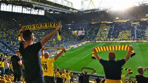 Nbc sports soccer @ nbcsportssoccer. Dortmund: BVB muss Weihnachtssingen im Stadion absagen