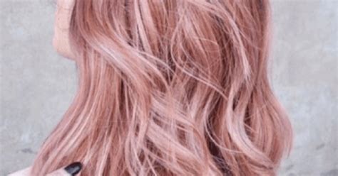 Coloration Tendance 2018 Le Dusty Rose Hair La Couleur Qui Monte