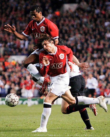 Here you will find mutiple links to access the milan match live at different qualities. United 2007 UCL - Evra & Heinze clash to send Kaka through ...