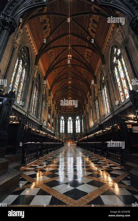 A View Inside St Johns College Chapel Hi Res Stock Photography And