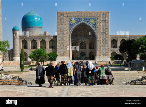 Uzbek Women Tilya Kori Madrasah Registan Square In Samarkand Unesco World Heritage Site Silk