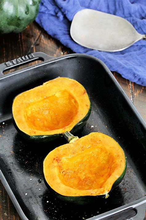 The Best Way To Cook Acorn Squash In The Microwave The Foodie Physician