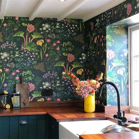40 Extraordinary Wallpaper Design Ideas To Try In The Kitchen In 2020