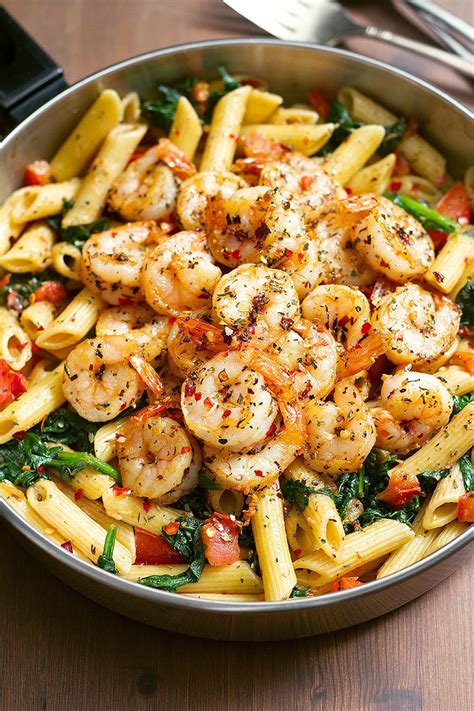Shrimp Pasta Recipe With Tomato And Spinach — Eatwell101