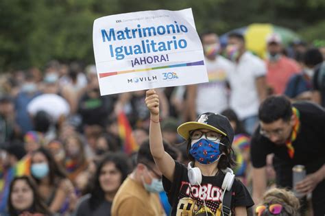 Chile Legalizes Same Sex Marriage