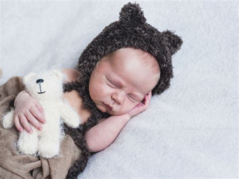 Simple Science: How to Make a Volcano with Kids