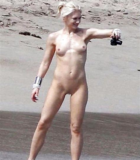 【画像あり】女性タレント、ヌーディストビーチに全裸でいる所を盗撮されてしまう ポッカキット