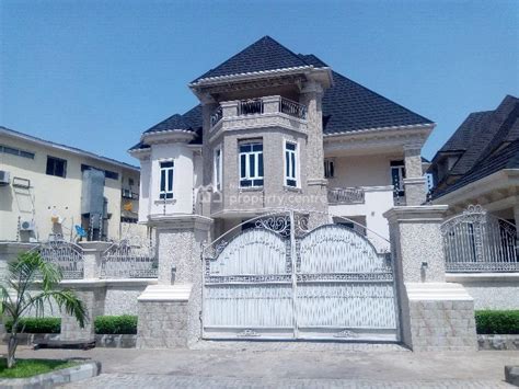 For Sale Fully Detached 6 Bedrooms Mansion With 1 Bedroom Guests